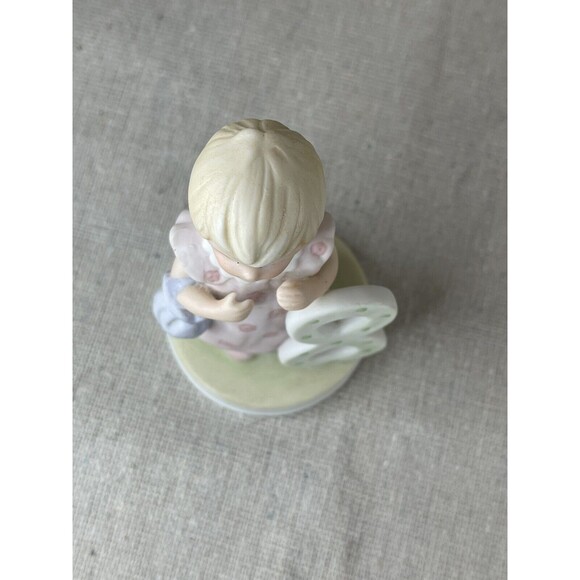 Lefton #8 Eighth Birthday Girl Figurine The Christopher Collection - Picture 5 of 7